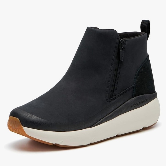 NEW (No box/tags) ABEO MXV Shift Zip Metatarsal Booties